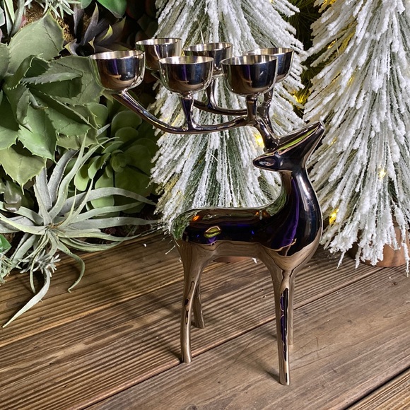 Pottery Barn Large Metal Reflective Silver Reindeer Tea Light Candle Holder - Picture 1 of 16